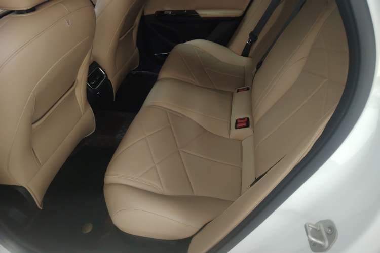 Used Geely Galaxy L6 2024 125km PLUS Dragon Edition