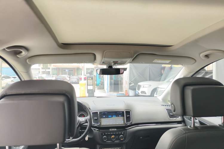 Used Volkswagen Sharan 2016 380TSI Luxury 7-Seater Headliner