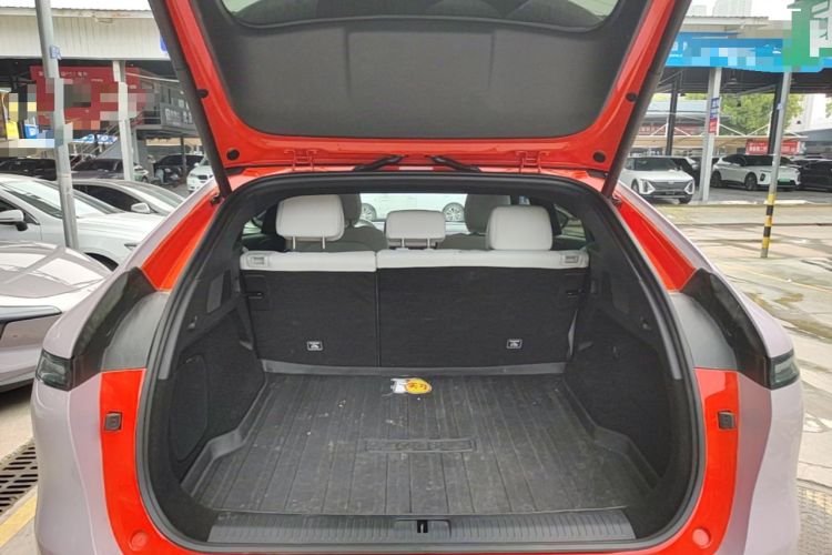 Used XPeng G6 2023 755 Ultra-Long Range Max Trunk