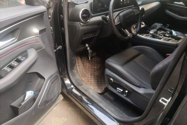 Used FORTHING T5 EVO 2021 1.5TD DCT Diamond Edition
