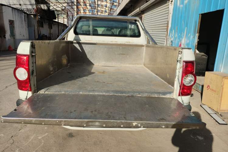 Used JAC T6 2020 2.0T Diesel Two-Wheel-Drive Elite Version Long Wheelbase China VI Emission Standard HFC4DB2-2E
