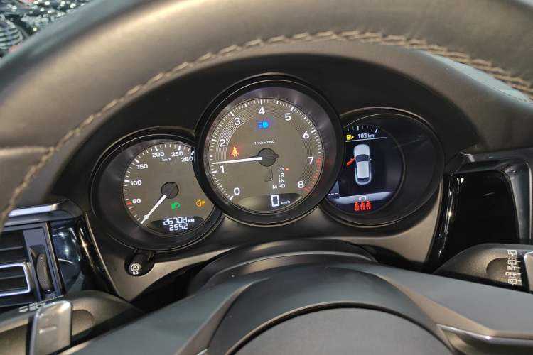 Used Porsche Macan 2023 Macan 2.0T
