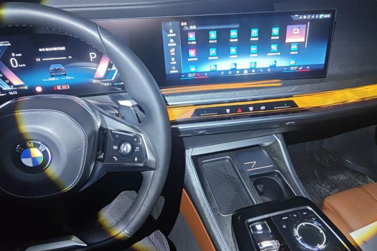 Used BMW 7 Series 2023 740Li Luxury Edition with Premium Package Audio And AC Panel