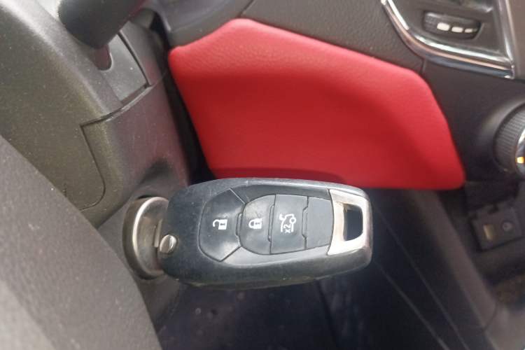 Used Chevrolet Cruze 2018 320 Automatic Pioneer Sunroof Edition Vehicle Key