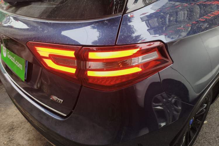 Used TRAUM S70 2018 1.5T Automatic Luxury Model 5 Seats