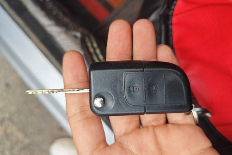 Used Changan Alsvin V3 2012 1.3L Manual Comfort Version China IV Standard