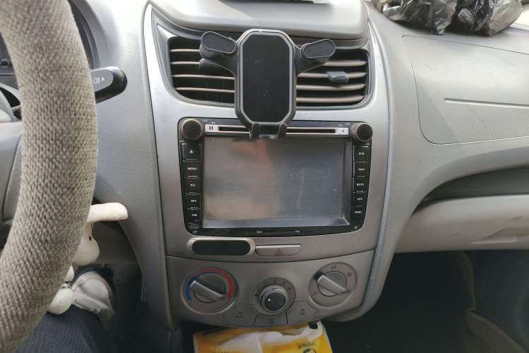 Used Chevrolet Sail 2013 Sedan 1.2L Manual Warm Edition
