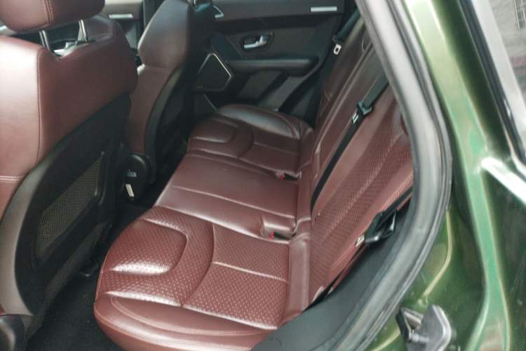 Used Land X7 2015 2.0T Panoramic Prestige Edition
