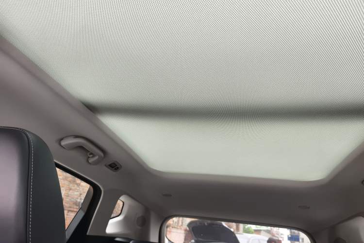 Used Wey VV6 2020 2.0T Four-Wheel Drive Zhiyu+