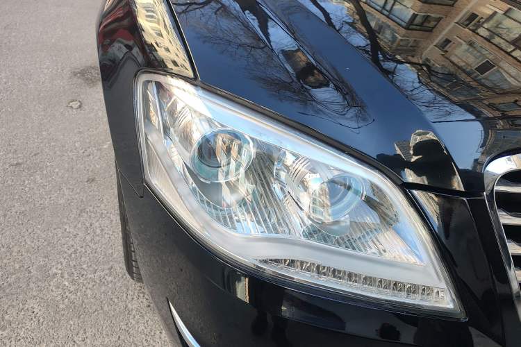 Used SsangYong Chairman 2012 2.8 CW600 Standard Edition Right Front Headlight