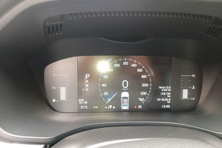 Used Volvo XC60 2019 T5 4x4 Smart Edition China V Standard
