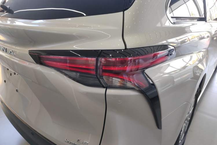 Used Toyota Sienna 2021 2.5L Hybrid Comfort Edition