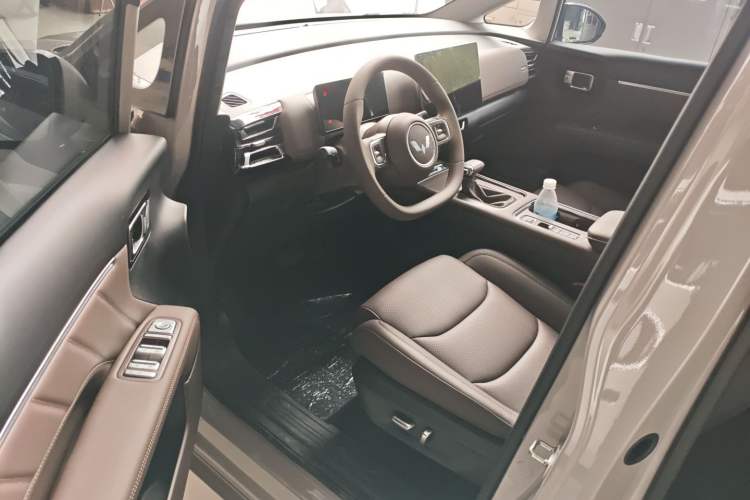 Used Wuling 730 2025 Model 1.5T CVT Elite Edition