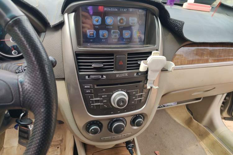 Used Buick Excelle 2015 1.5L Manual Classic Trim
