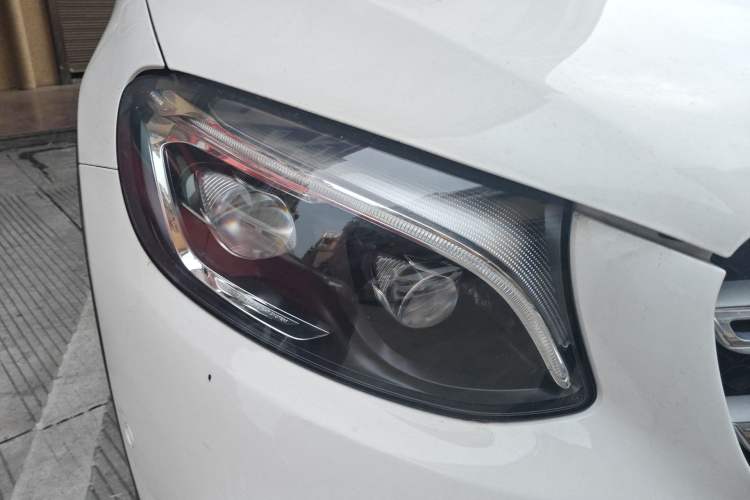 Used Mercedes-Benz GLC 2019 GLC 300 L 4MATIC Dynamic Model
