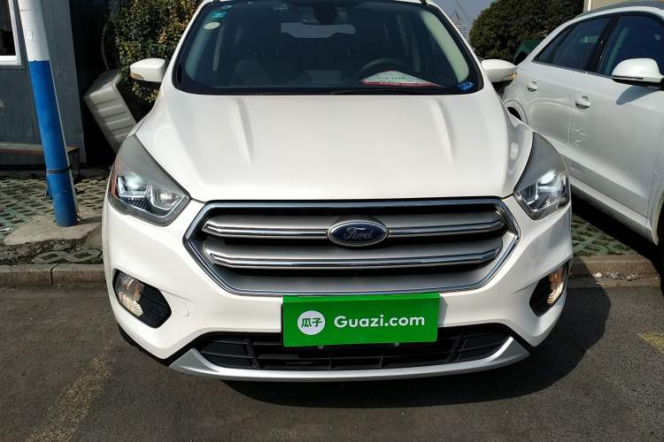 Used Ford Kuga 2017 EcoBoost 180 Two-Wheel-Drive Tiger Leap Model
