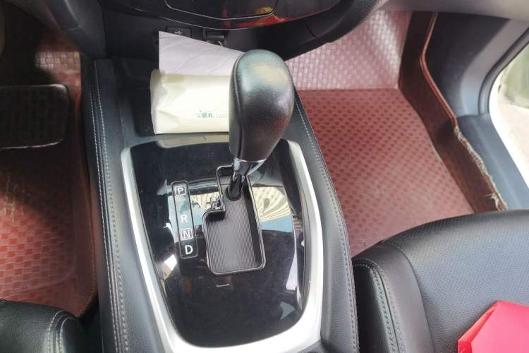 Used Nissan X-Trail 2014 2.0L CVT Smart Edition 2WD
