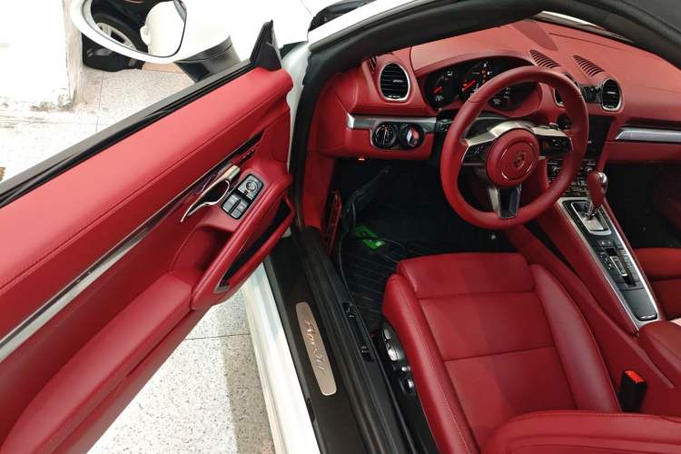 Used Porsche 718 2022 Boxster 2.0T
