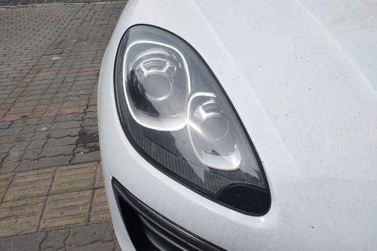 Used Porsche Macan 2014 Macan 2.0T Right Front Headlight