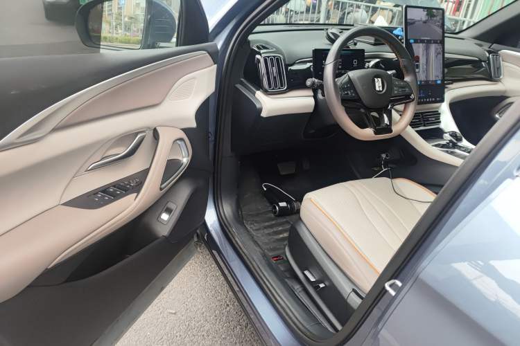 Used BYD Song Pro New Energy 2024 HONOR Edition DM-i 110KM Excellence Model Driver Seat