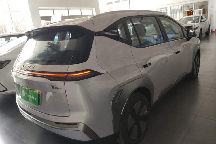 Used AION Y 2023 Younger
