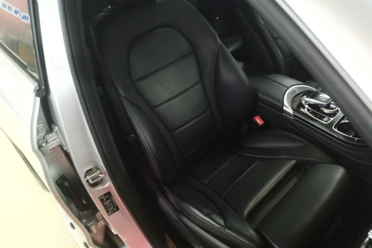 Used Mercedes-Benz GLC 2016 GLC 260 4MATIC Dynamic Edition
