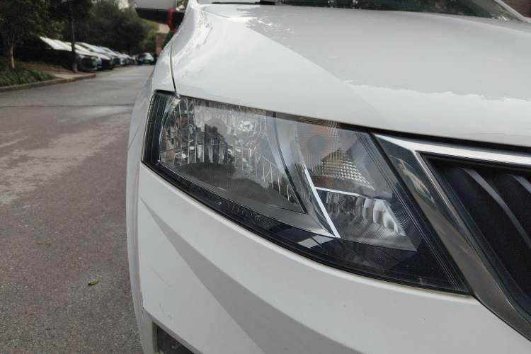 Used Skoda Rapid Spaceback 2018 1.6L Automatic Comfort Edition