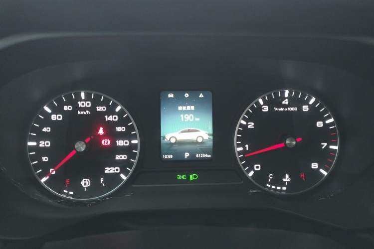 Used Roewe i5 2021 1.5L CVT Platinum Edition Instrument Cluster