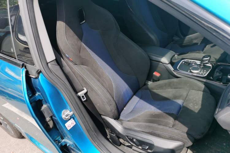 Used BMW 2 Series 2021 225i Four-Door Coupe M Sport Night Edition Right Front Seat