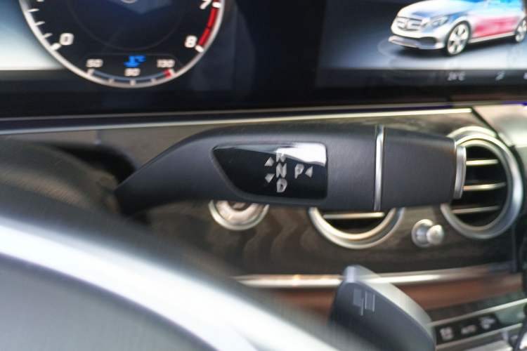 Used Mercedes-Benz E-Class 2018 Facelift E 200 L Sport 4MATIC