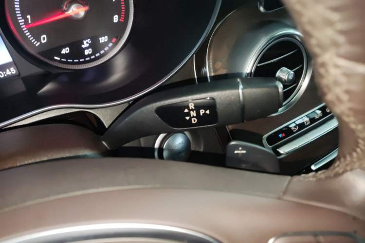 Used Mercedes-Benz GLC 2016 GLC 300 4MATIC Luxury Model