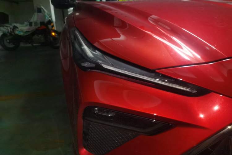 Used MG 5 Scorpio 2022 1.5T Trophy Sport Luxurious Edition Right Front Headlight