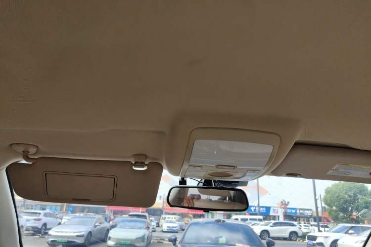 Used Zotye Domy X5 2017 Upgraded Model 1.5T Manual Luxury Version
