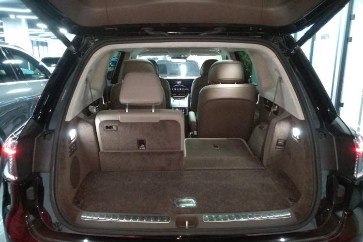 Used Hima AITO M9 2025 Extended-Range Ultra Version 52 kWh 6-Seater
