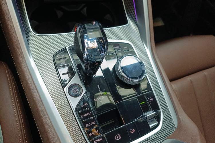 Used BMW X6 2020 xDrive40i Luxury Model with M Sport Package
