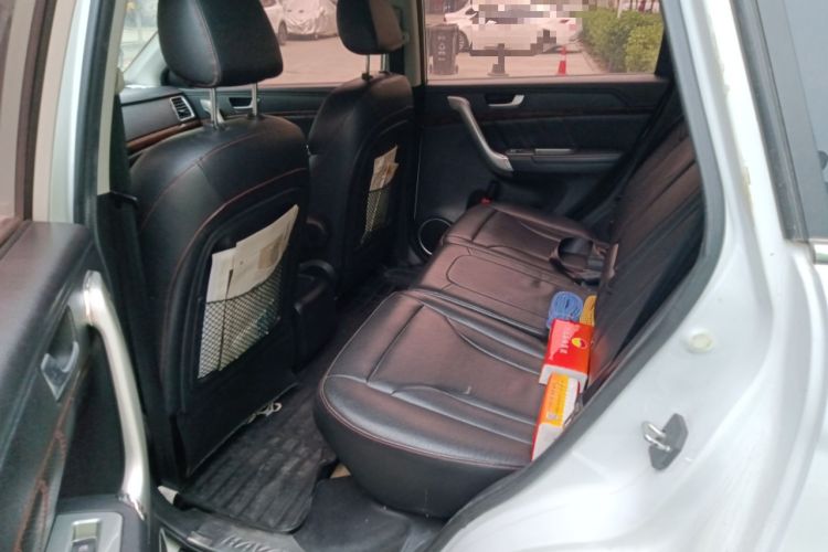 Used Haval H6 2014 Sport Version 1.5T Manual Two-Wheel Drive Elite Edition Left Rear Seat