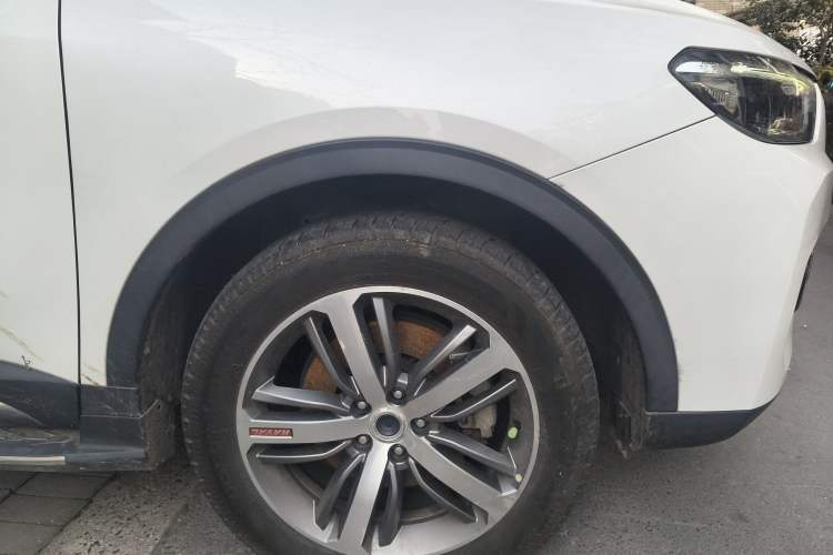 Used Haval H6 2017 Red Label 2.0T Automatic Two-Wheel Drive ZhiShang Model