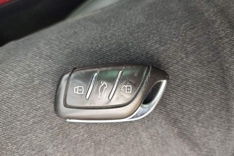 Used MG HS 2019 30T Automatic 2WD Trophy Supreme Edition China VI Standard Vehicle Key