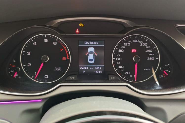 Used Audi A4L 2015 35 TFSI Automatic Standard Model Instrument Cluster