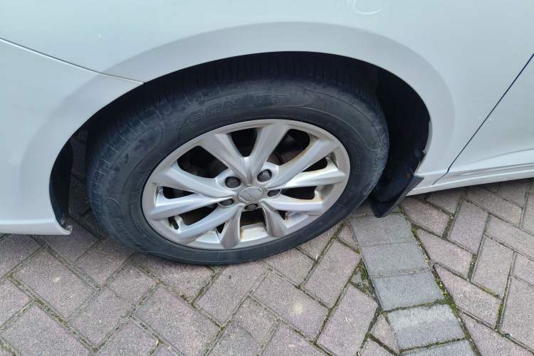 Used Roewe i5 2020 1.5L Automatic 4G Connected Linghao Edition
