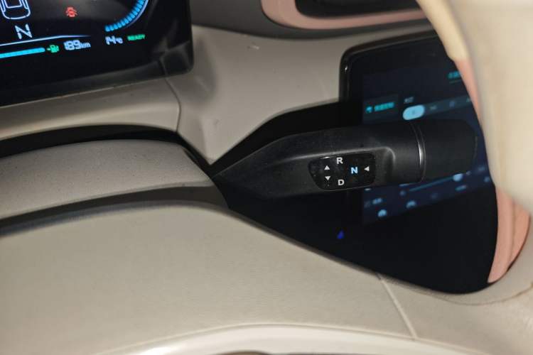 Used Leapmotor T03 2023 200 Lite Edition Gear Lever