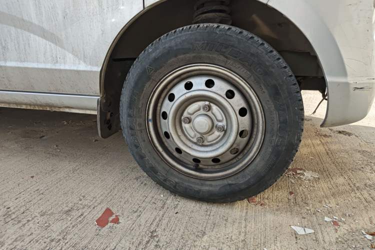 Used Wuling Rongguang S 2021 1.2L Base Model 7-Seater LSI
