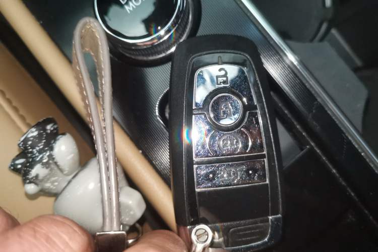 Used Lincoln Corsair 2020 2.0T Two-Wheel Drive Luxury Edition
