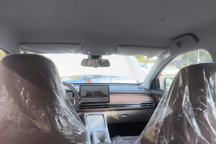 Used Wuling Bingo S 2025 Model 325km Deluxe Edition