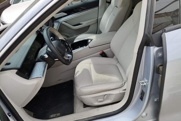 Used NETA S 2022 Extended-Range Version 1160 km Range Rear-Wheel Drive Mid-Grade
