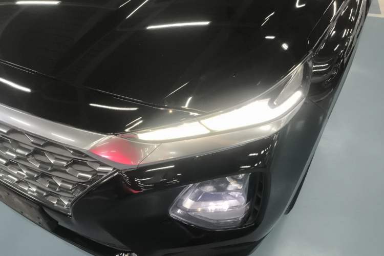 Used Hyundai Santa Fe 2020 380 TGDi Automatic Two-Wheel Drive GLS Luxury Edition Left Front Headlight