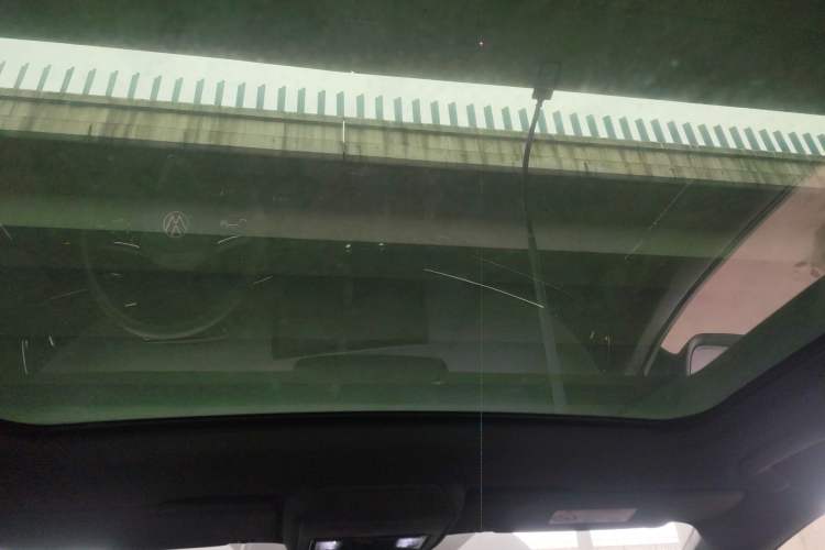 Used Volkswagen ID.UNYX 2024 Pro Long-Range Version Headliner