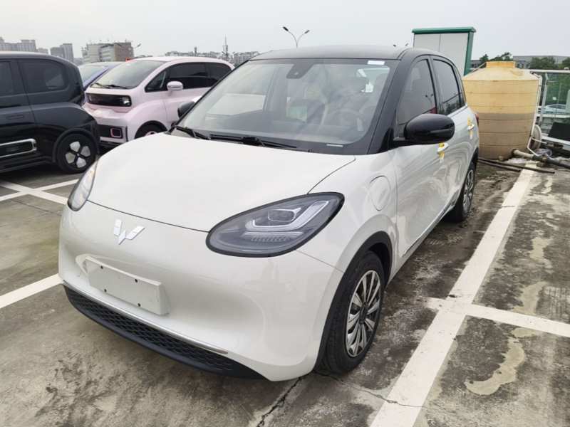 Used Wuling Bingo 2023 333 km Lingxi Connected+ Version — 1