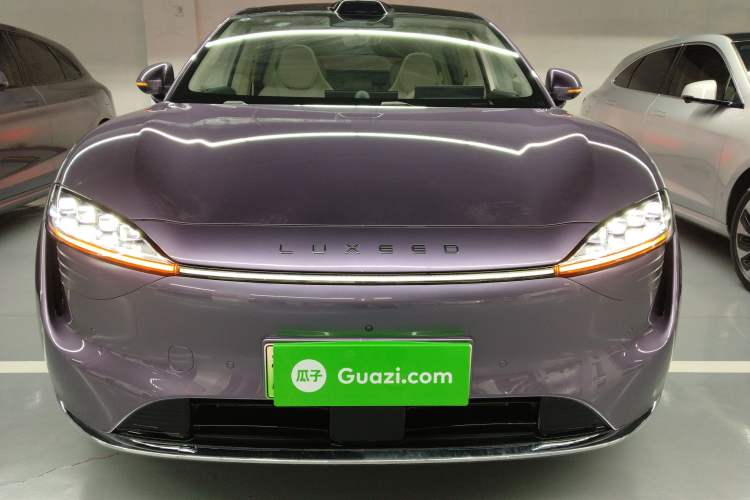 Used Hima Luxeed R7 2025 Range-Extended Version 251 km Max Exterior 1