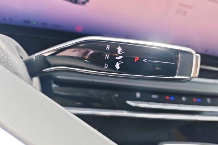 Used Buick E5 2023 Zhenxiang Standard Range Edition Gear Lever